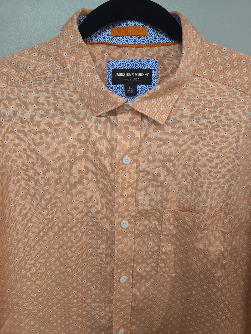 Johnston & Murphy Men's XL Collared Button Down Dress Shirt Patterned